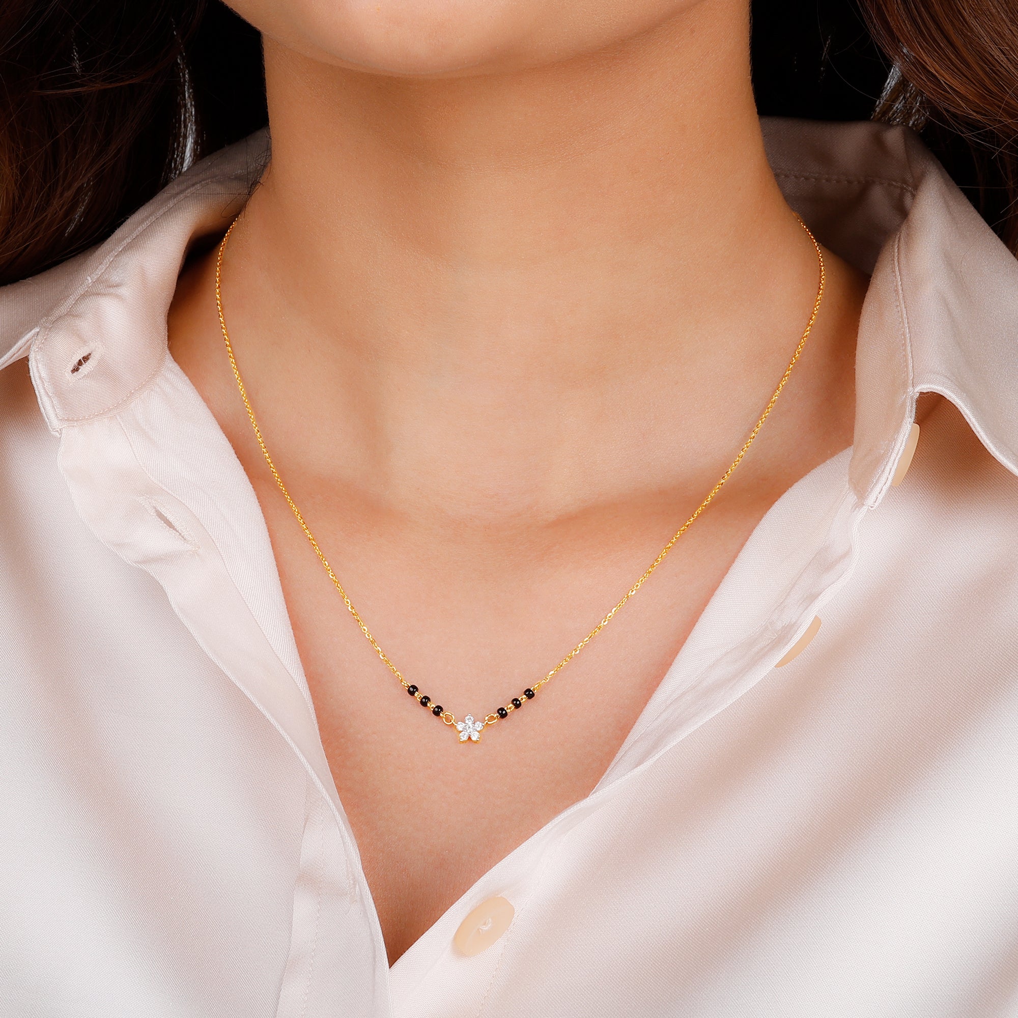 18k Gold Floral Flare Diamond Mangalsutra - Image 3