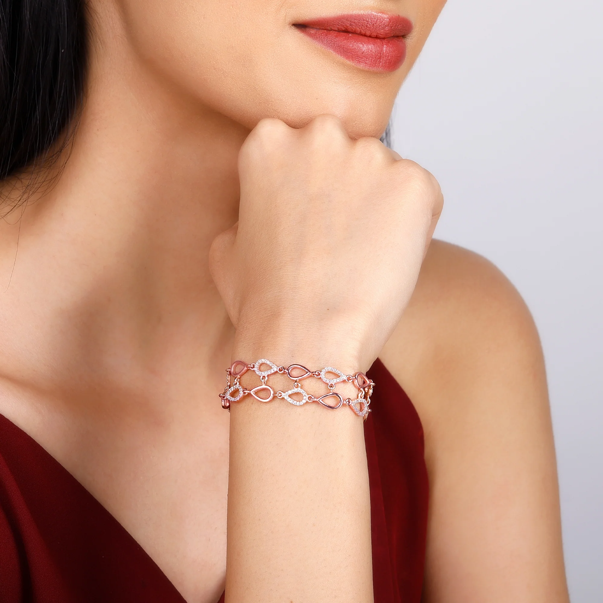 Anushka Sharma Rose Gold Timeless Beauty Bracelet - Image 3