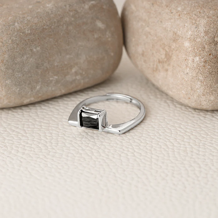 Silver Black Square Ring - Image 2