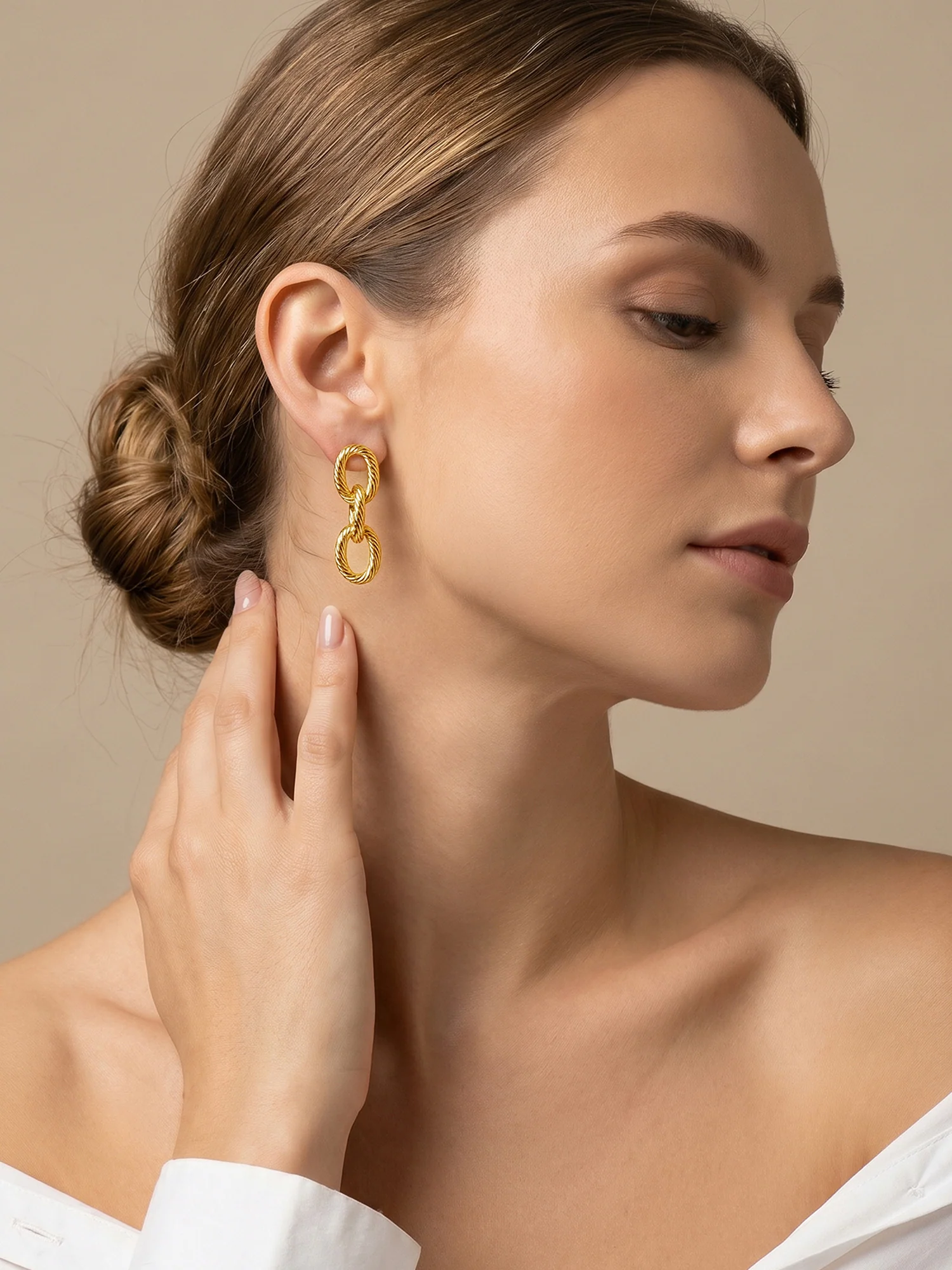 Chain Mismatched Gold Plated Earrings - Image 4