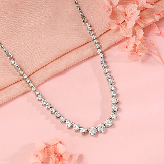 GIVA Signature Solitaire Necklace - Image 2