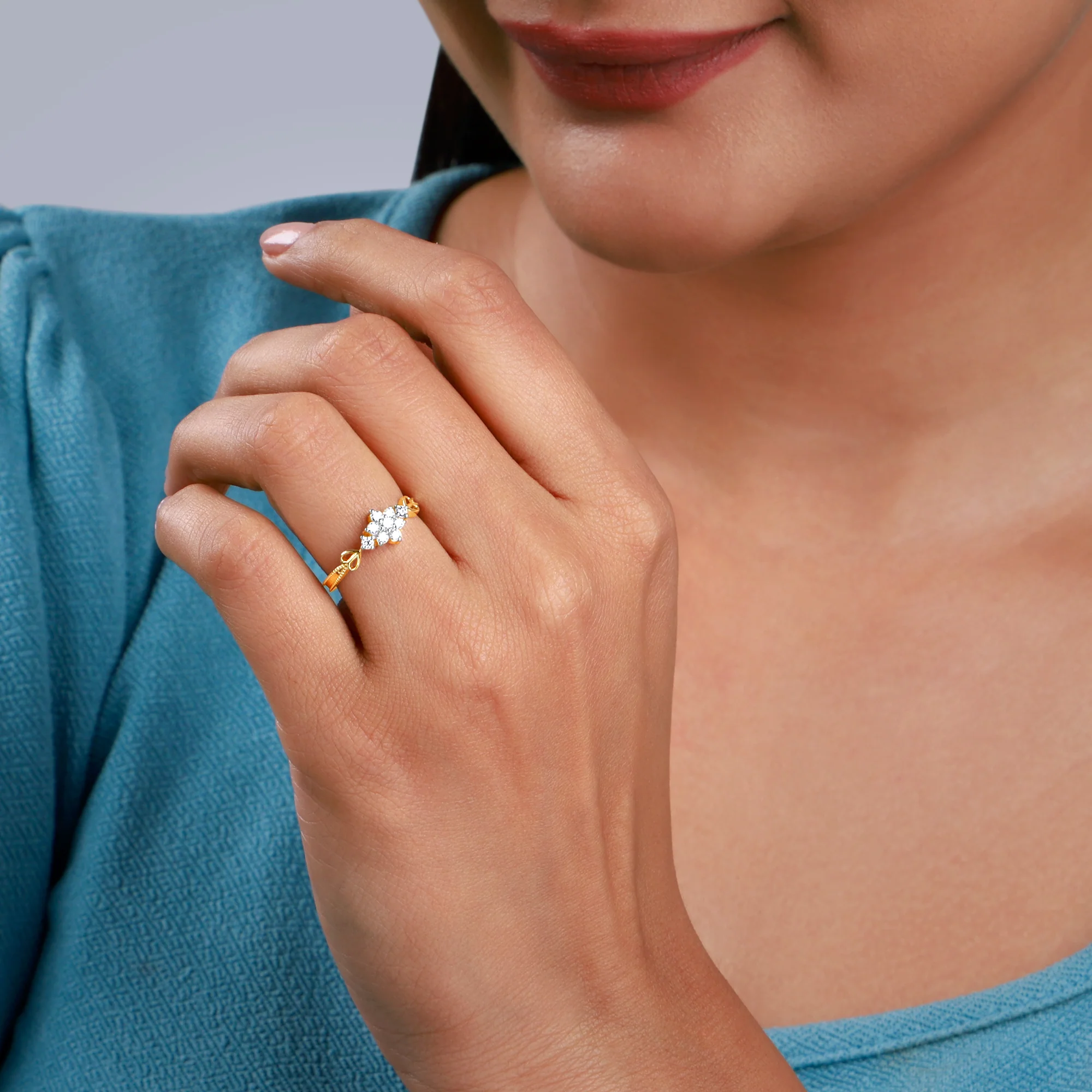 Gold Auric Petal Lab Grown Diamond Ring - Image 3
