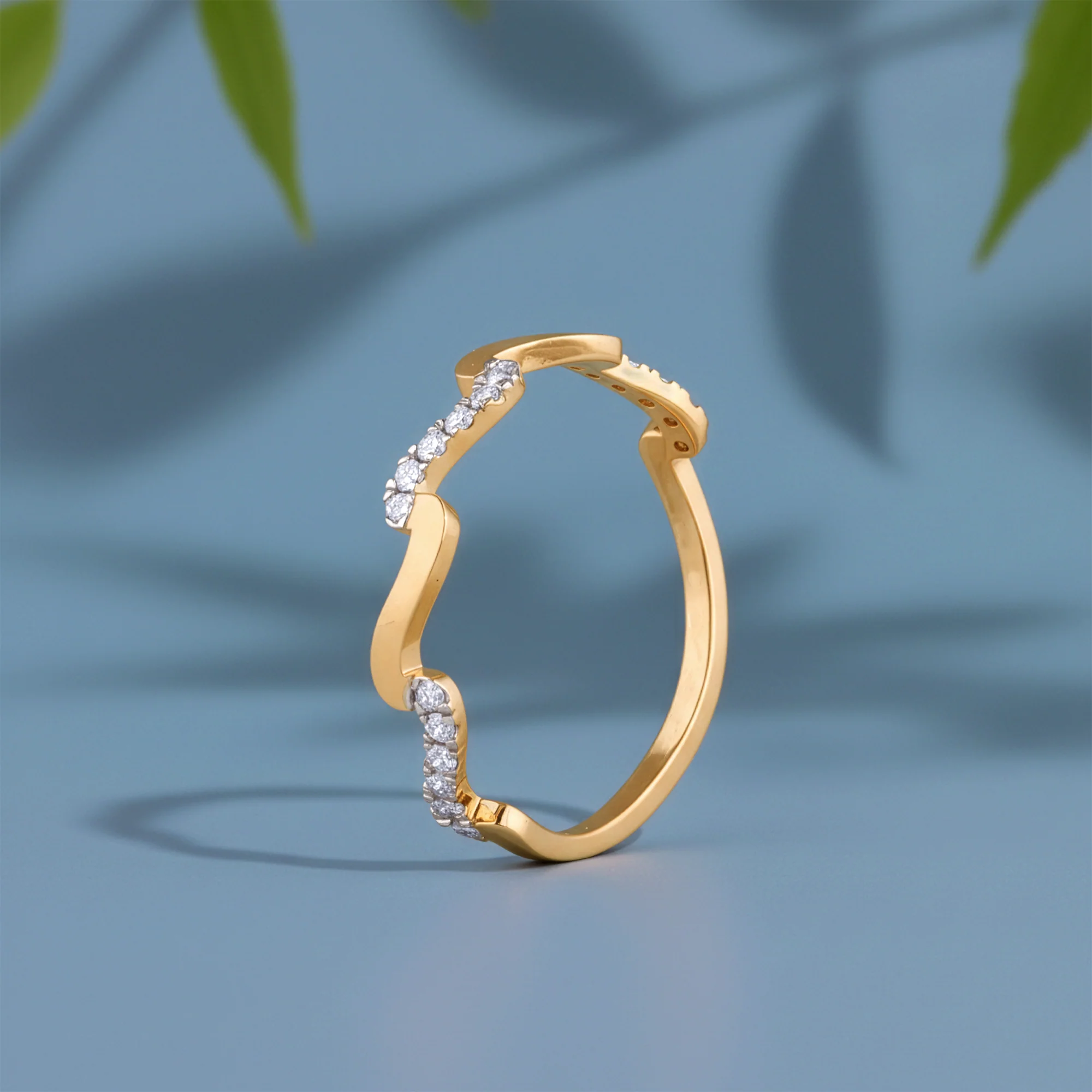 Gold Aurora Zigzag Lab Grown Diamond Ring - Image 2