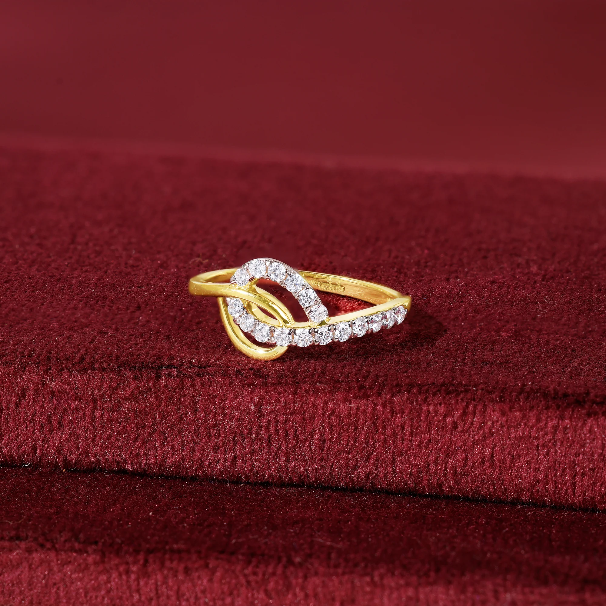 Gold Interlocking Lab Grown Diamond Ring - Image 2