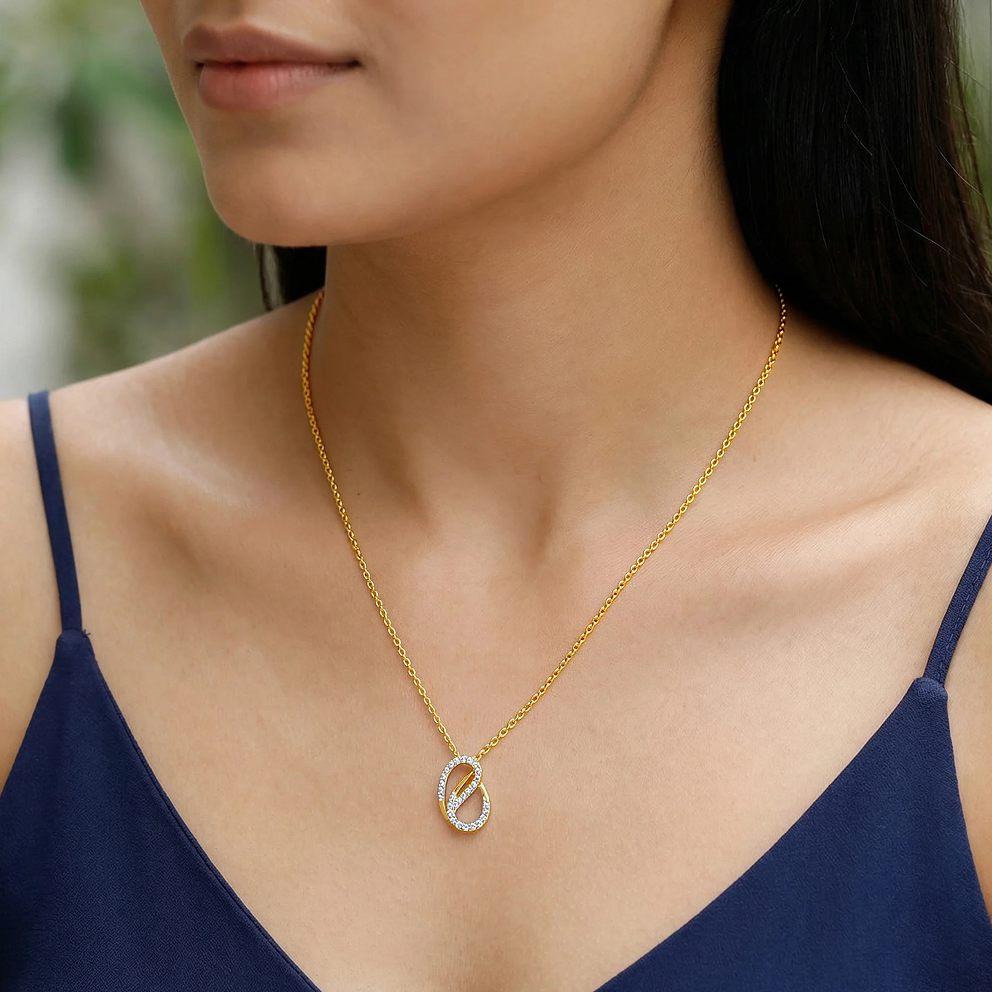 Gold Intertwined Grace Lab Grown Diamond Pendant - Image 3