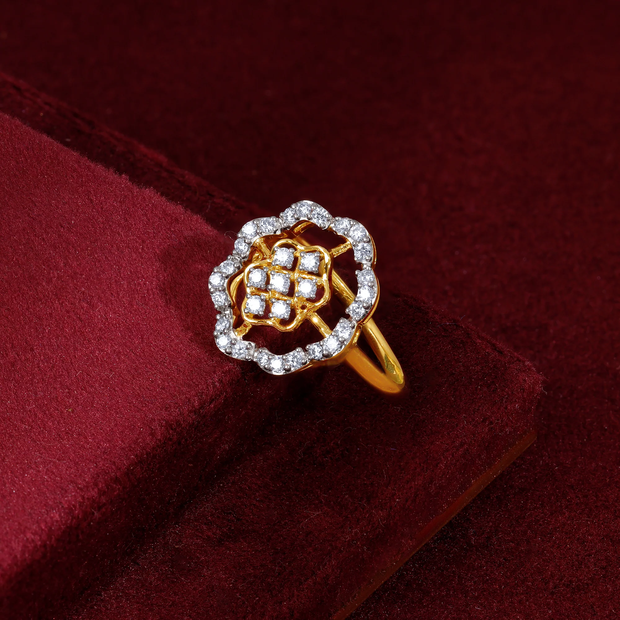 Gold Magna Florale Lab Grown Diamond Ring - Image 2