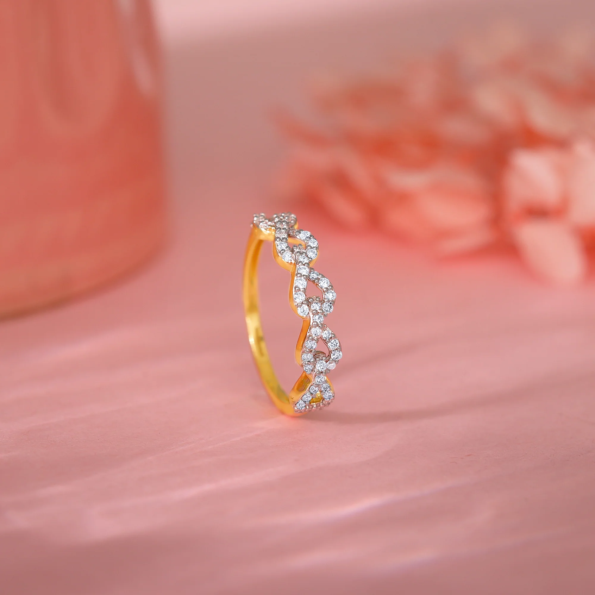Gold Queen of Hearts Diamond Ring - Image 2