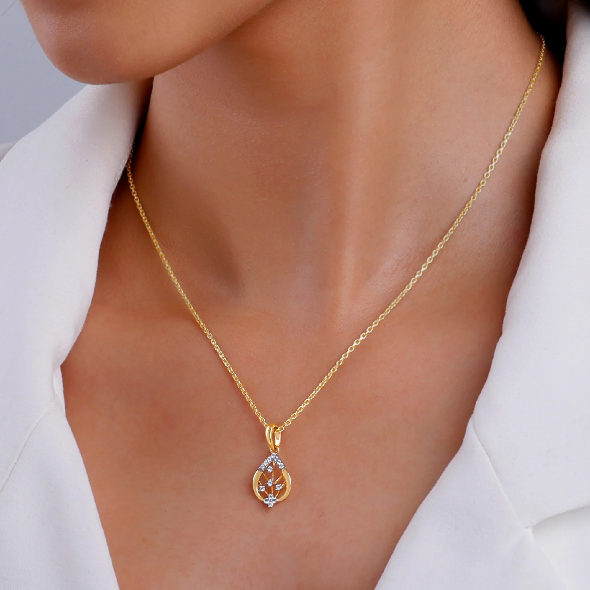 Gold Satomi Diamond Pendant - Image 3