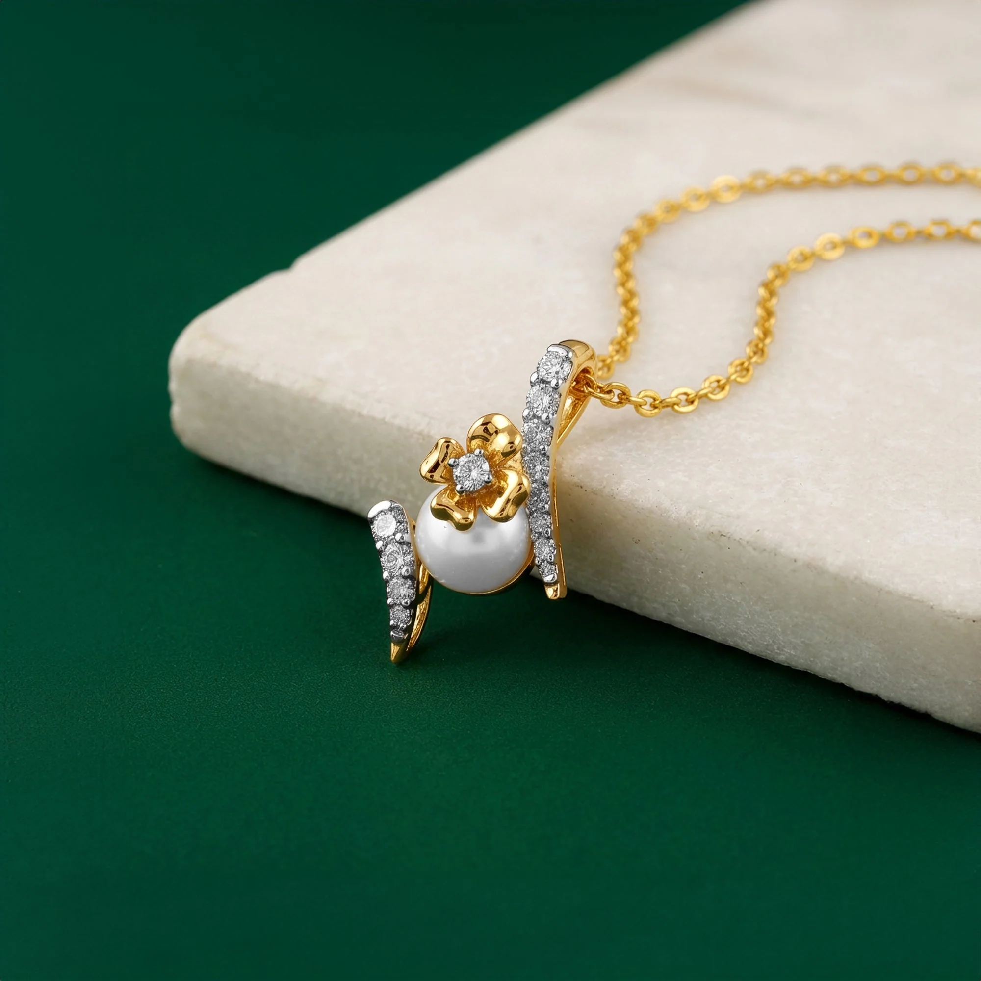 Gold Vida Shine Lab Grown Diamond Pendant - Image 2