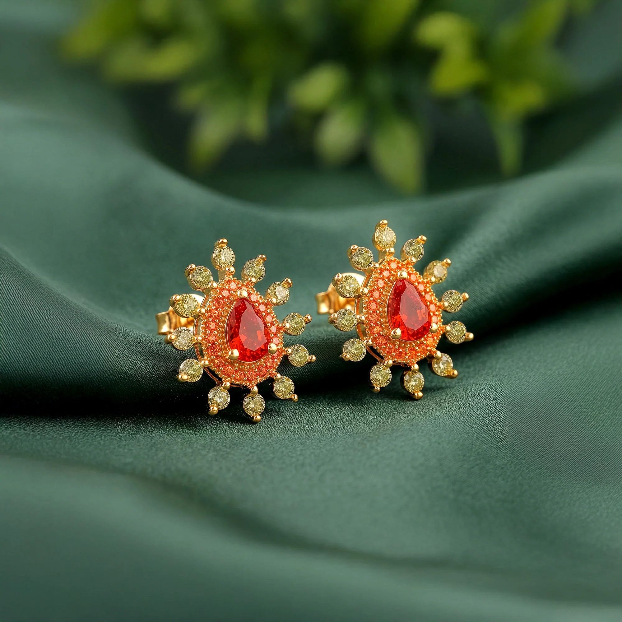 Golden Astarte Earrings - Image 2