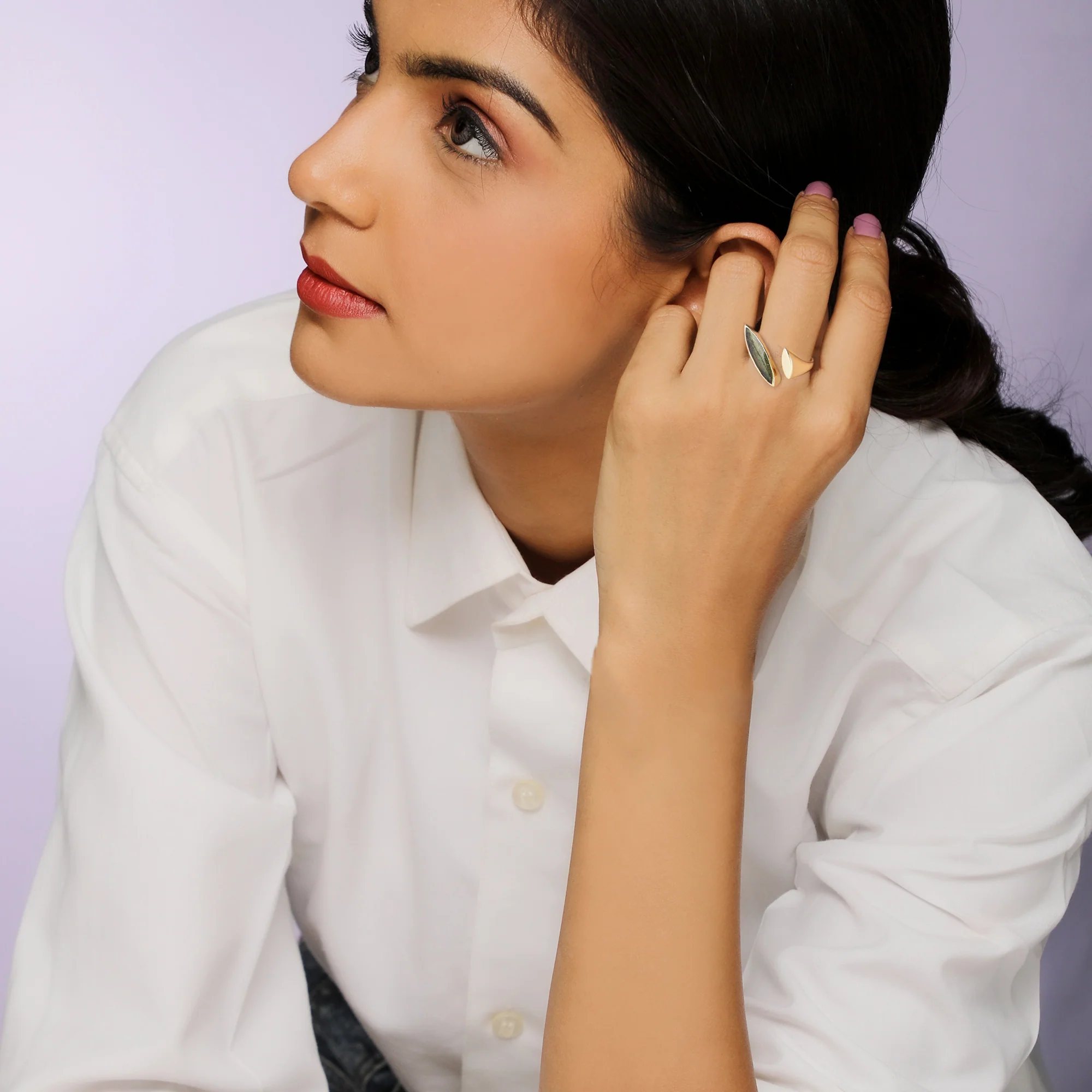 Golden Black Romance Ring - Image 2