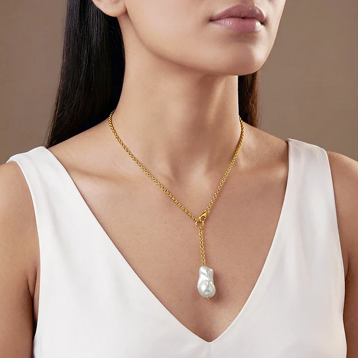 Golden Cameron Pearl Lariat Necklace - Image 3