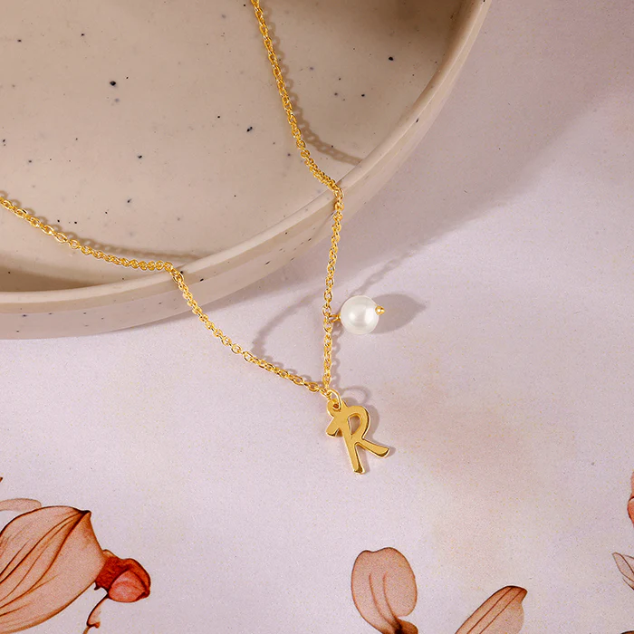 Golden Personalised Chic Necklace - Image 3