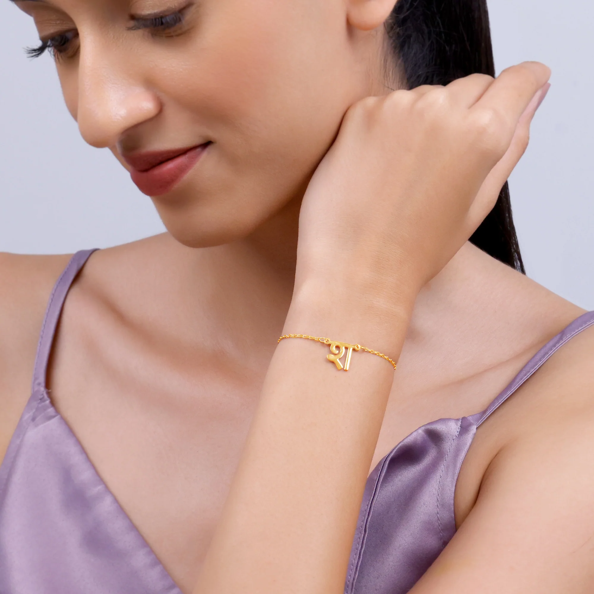 Golden Personalised Hindi Initial Bracelet - Image 3