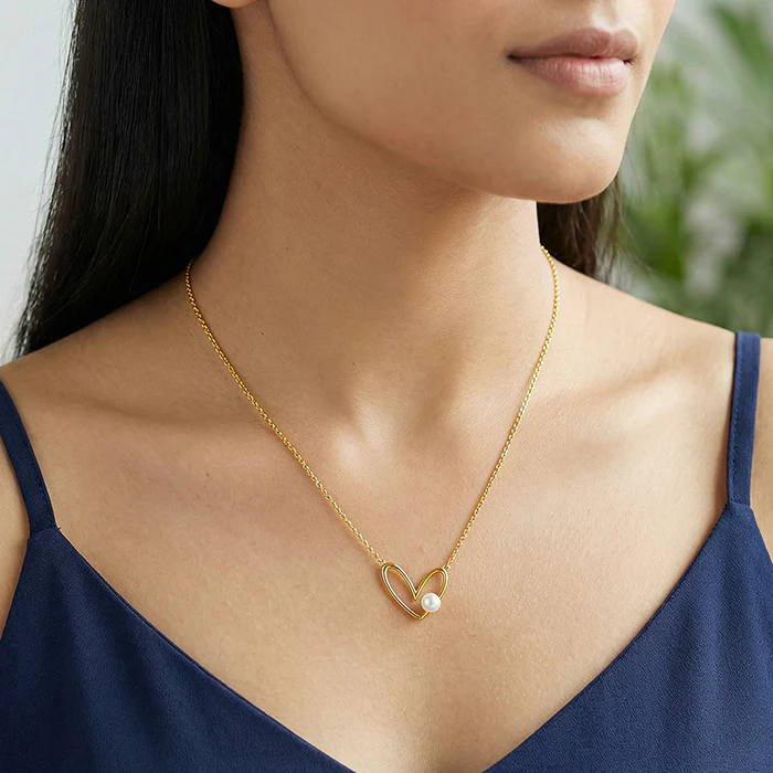 Golden Saranghae Necklace - Image 3