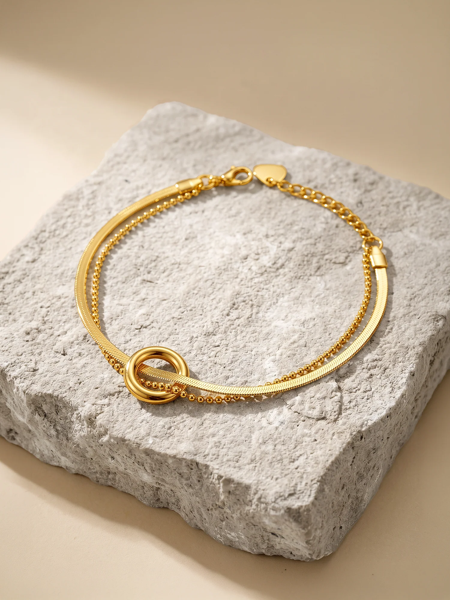 Loop Chain Gold Plated Bracelet - Image 2