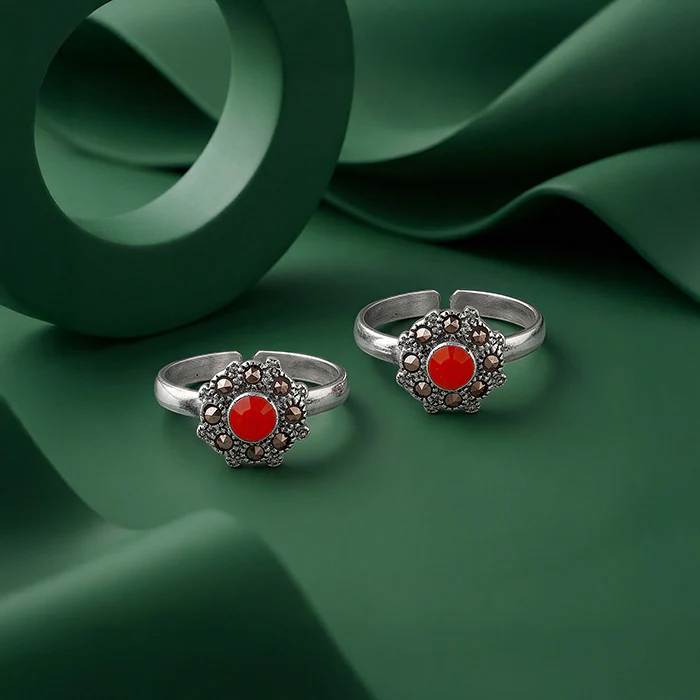 Oxidised Silver Aishwarya Toe Rings - Image 2