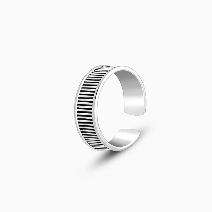 Oxidised Silver Jaya Toe Rings - Image 4