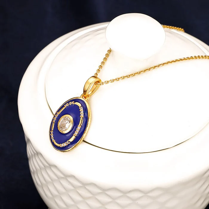 Golden St. Peter's Basilica Sky Pendant with Link Chain - Image 2