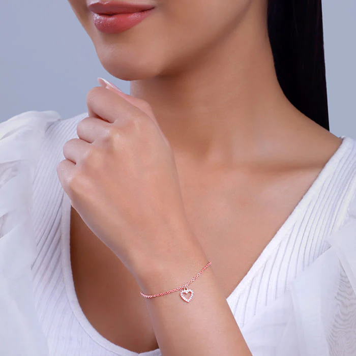Rose Gold Heart Hooked Bracelet - Image 3