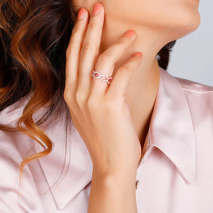 Rose Gold Wavy Dreams Ring - Image 3