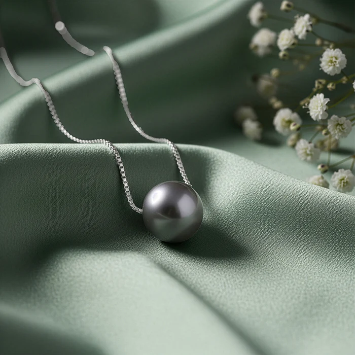 Silver Aurora Pearl Necklace - Image 2
