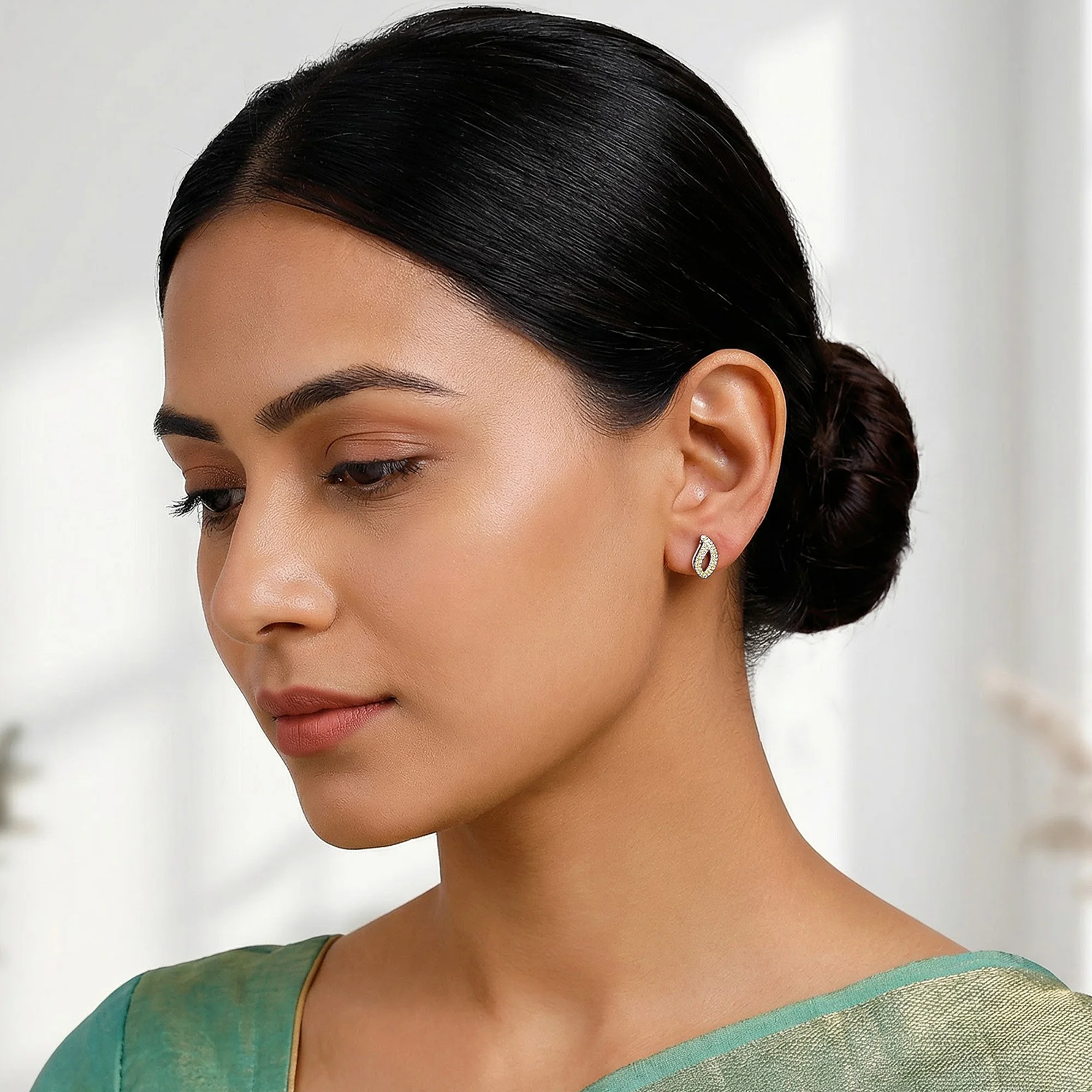 Silver Bendis Earrings - Image 3