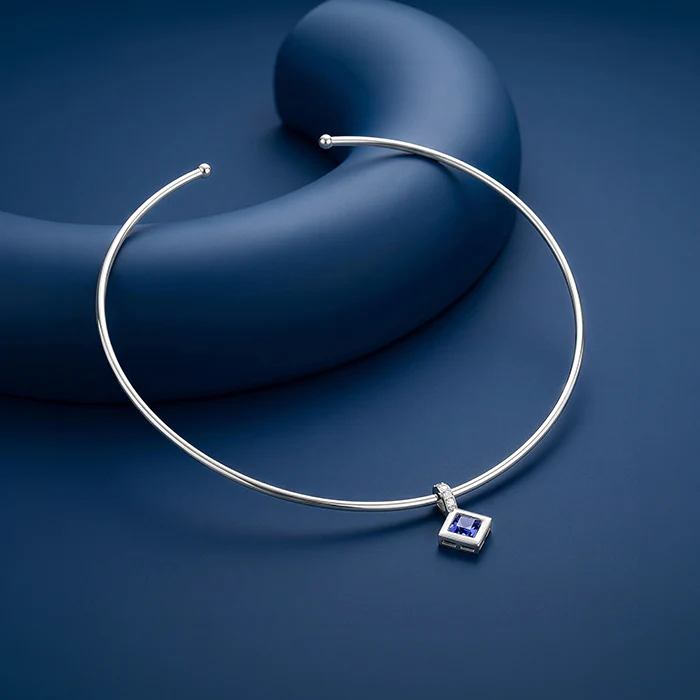 Silver Classic Blue Solitaire Hasli Necklace - Image 2