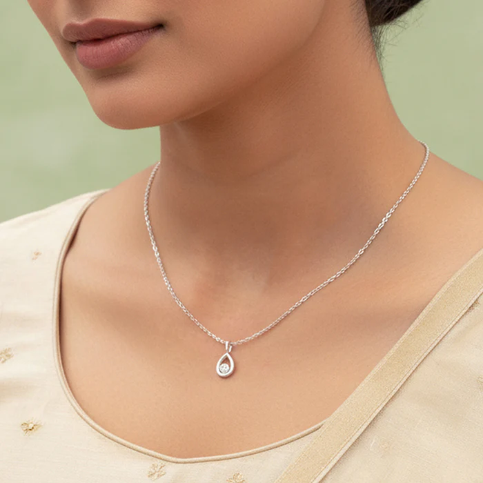 Silver Classy Pendant With Link Chain - Image 3
