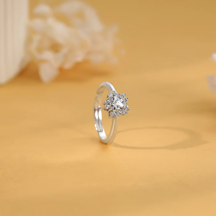 Silver Dahlia Floral Ring - Image 2