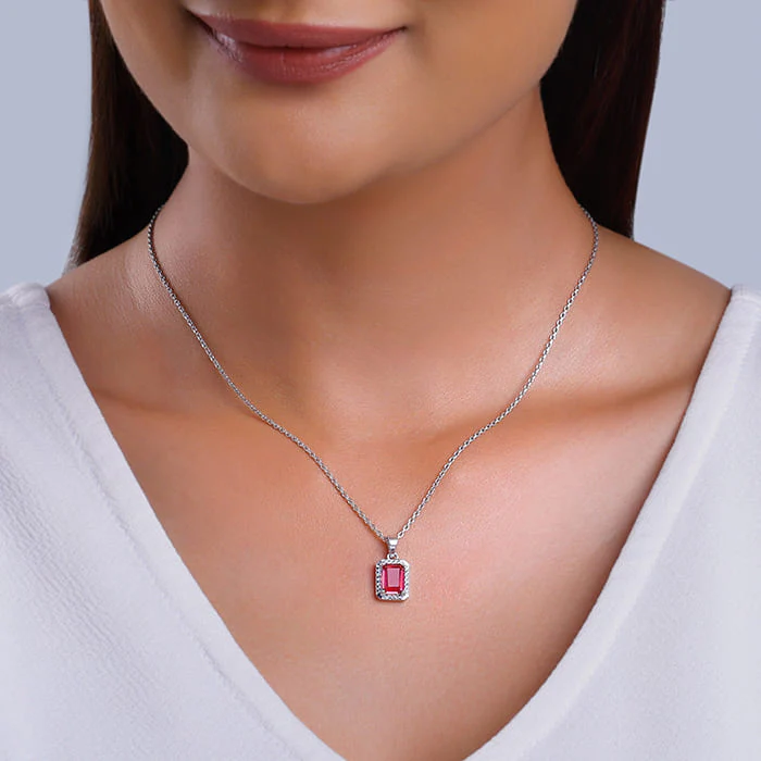 Silver Dreamy Red Pendant With Link Chain - Image 3