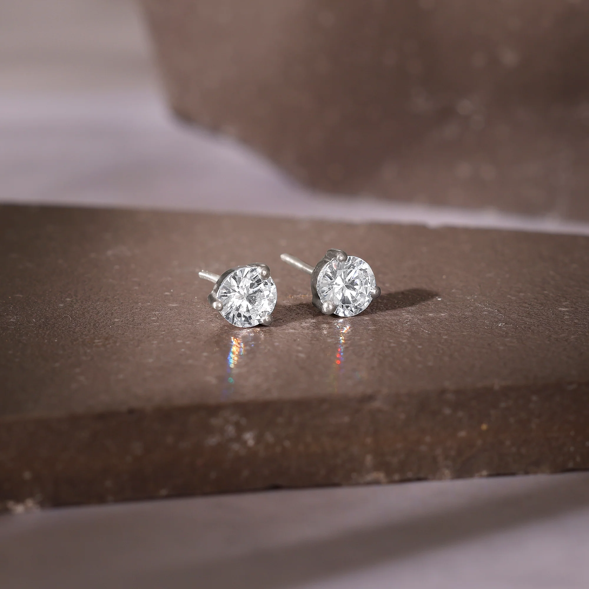Silver Glint Stud For Men - Image 4