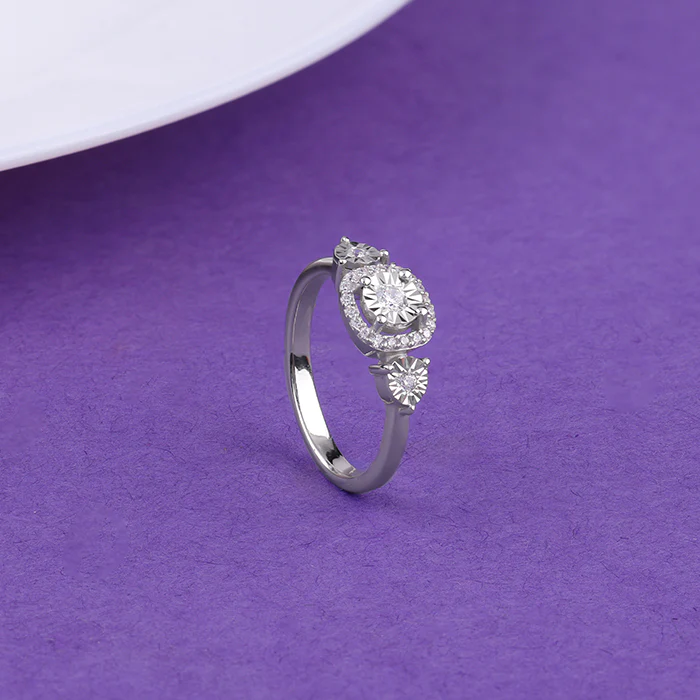 Silver Gracious Look Ring - Image 2