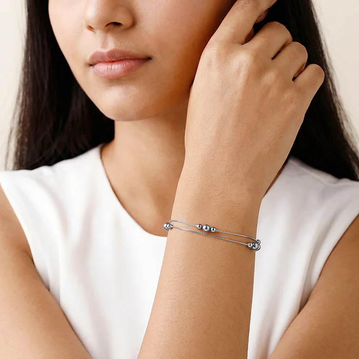 Silver Hailee Pearl Bracelet - Image 3