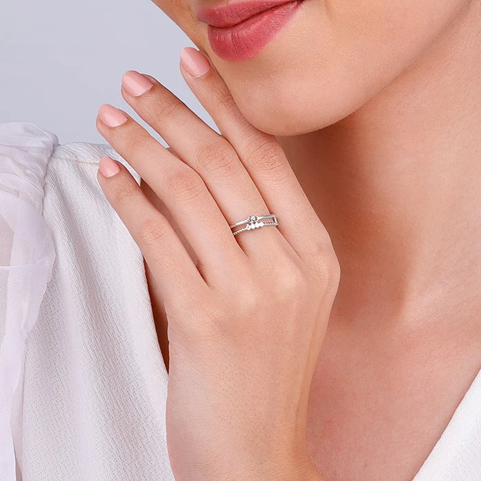 Silver Interlocked Ring - Image 3