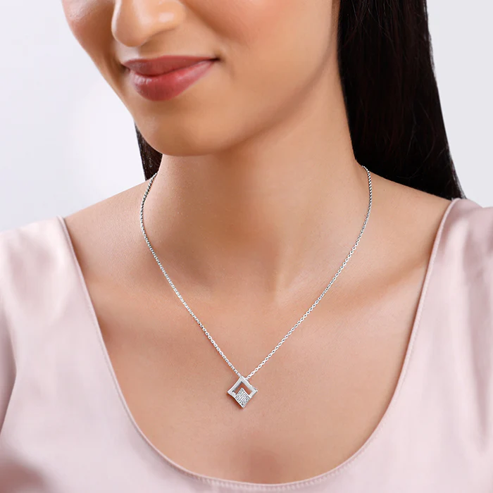 Silver Radiant Rhombus Pendant with Link Chain - Image 3