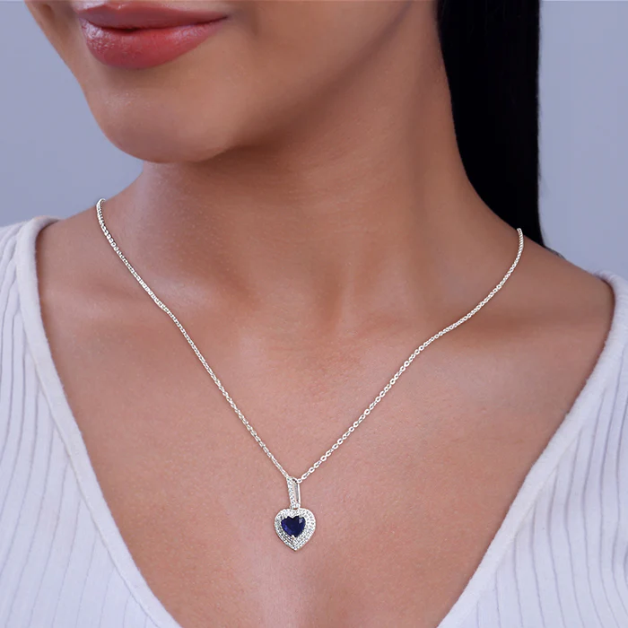 Silver Royal Heart Pendant With Link Chain - Image 3