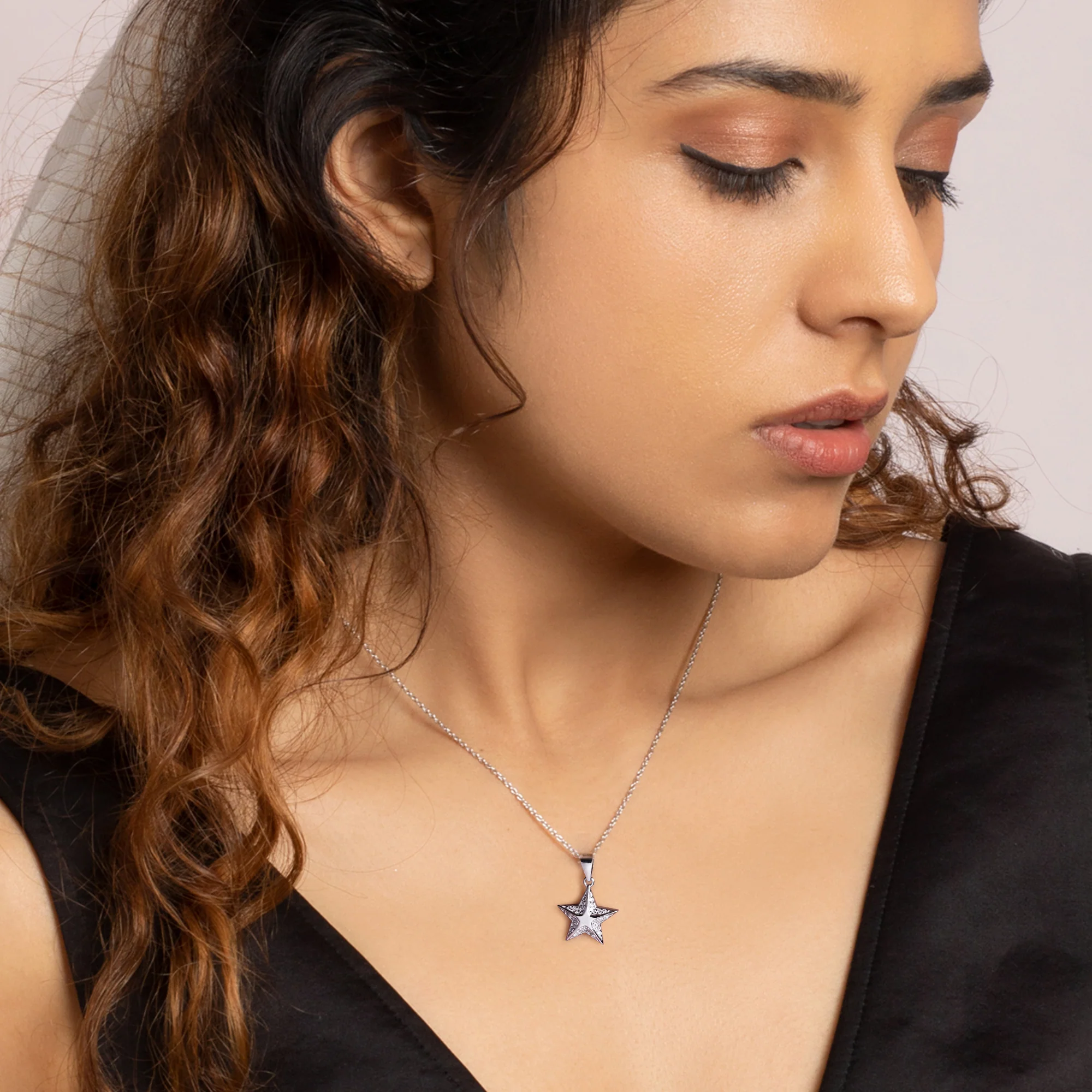 Silver Shining Star Pendant with Link Chain - Image 3