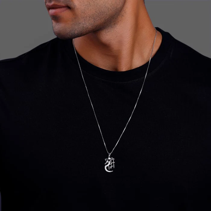 Silver Shree Ram Pendant with Box Chain For Him - Image 3