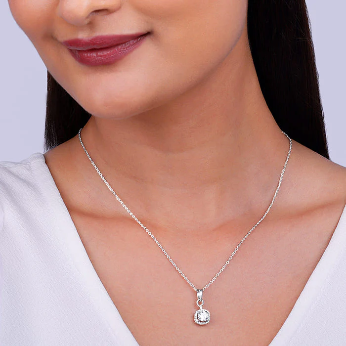 Silver Twilight Solitaire Pendant With Link Chain - Image 3