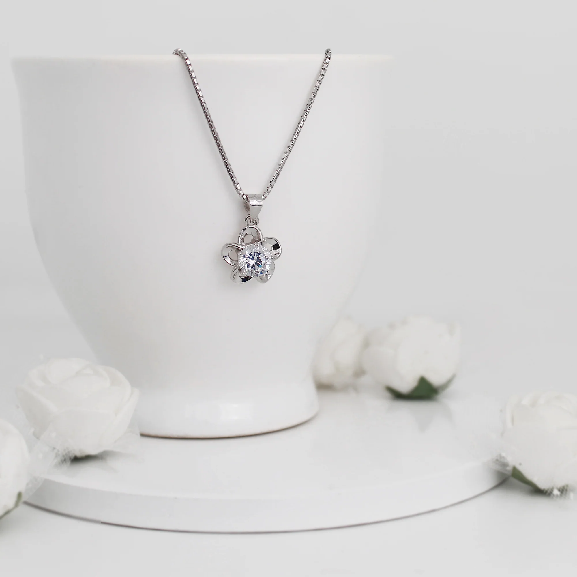 Silver Zircon Flower Pendant with Link Chain - Image 2