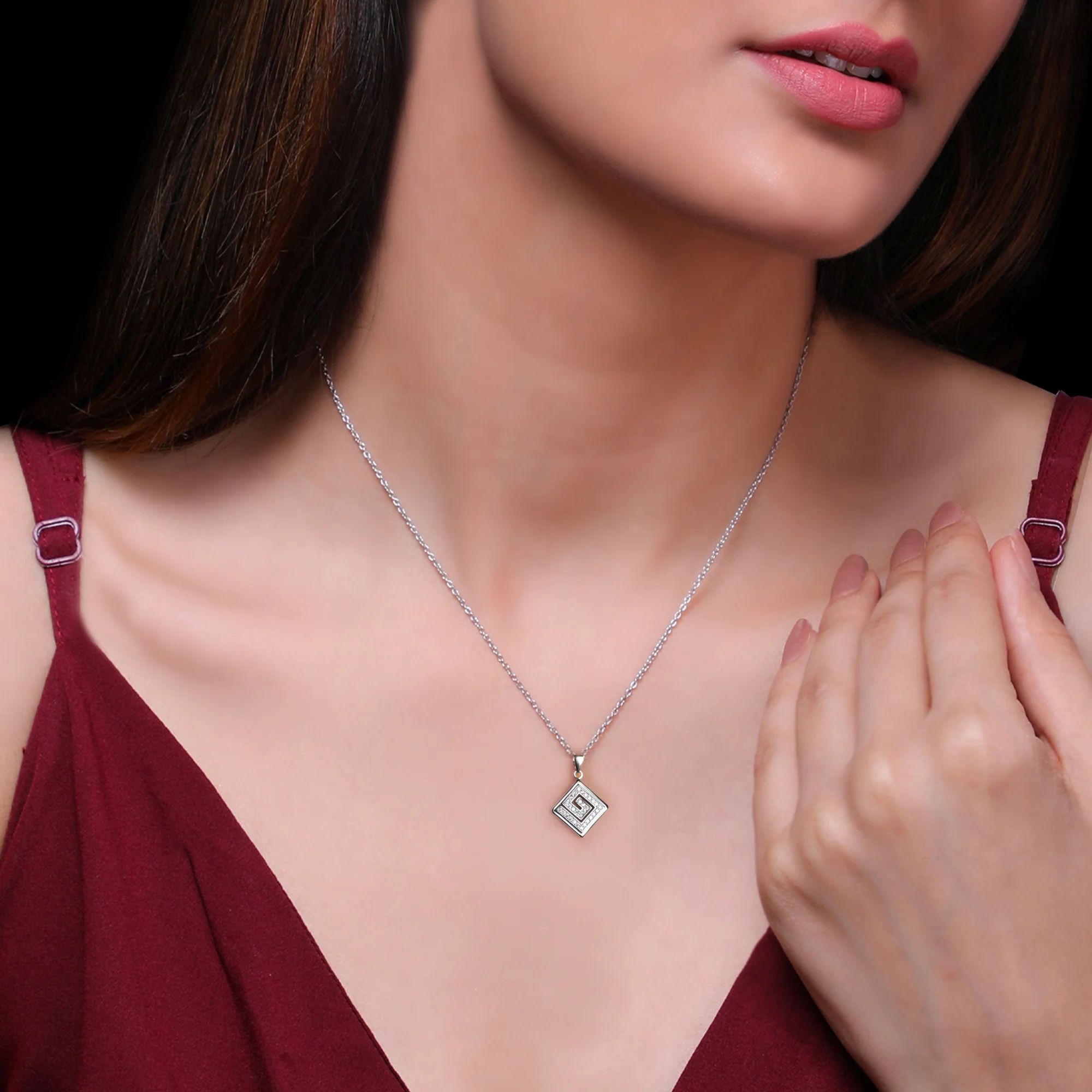 Silver Zircon Maze Pendant with Link Chain - Image 3