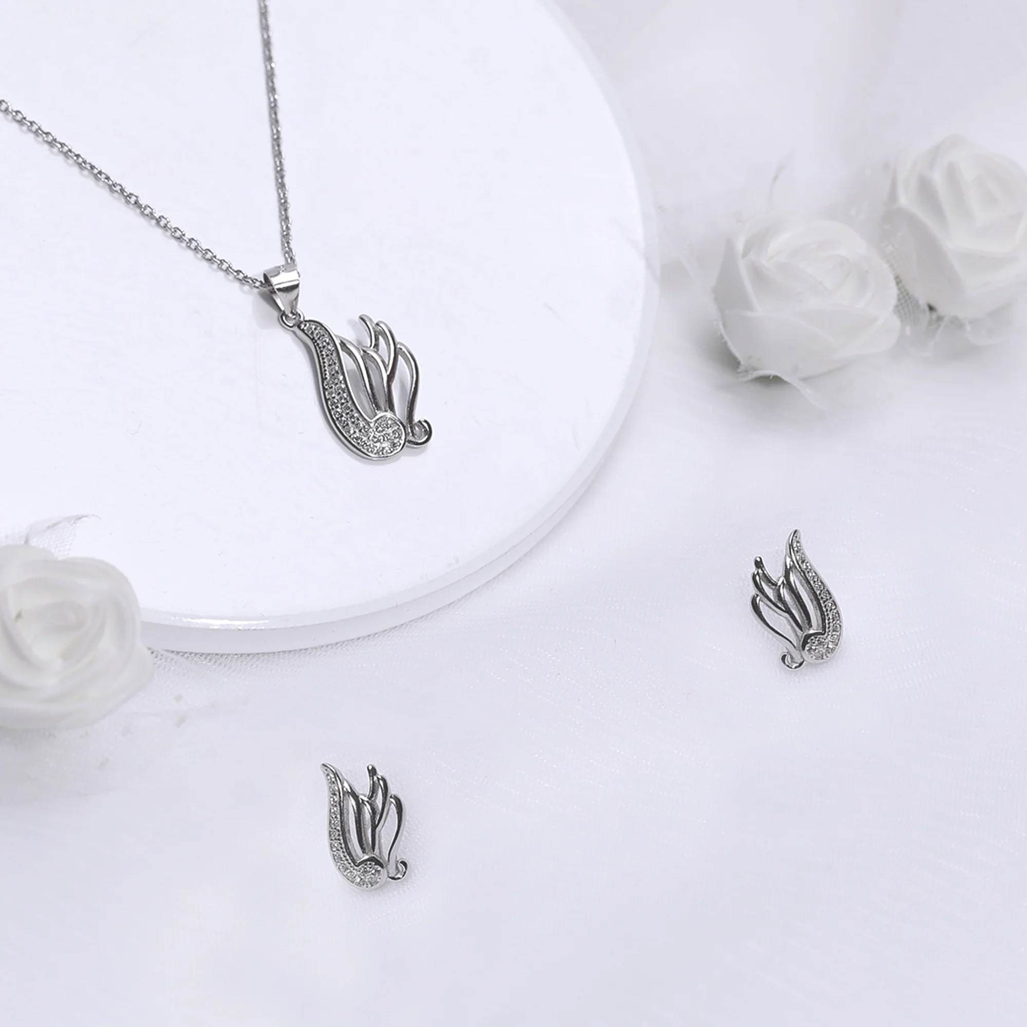 Silver Zircon Winged Set with Link Chain - Image 3