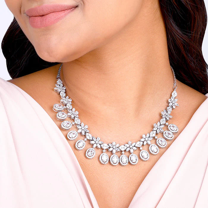 Silver Gleaming Bridal Necklace - Image 3